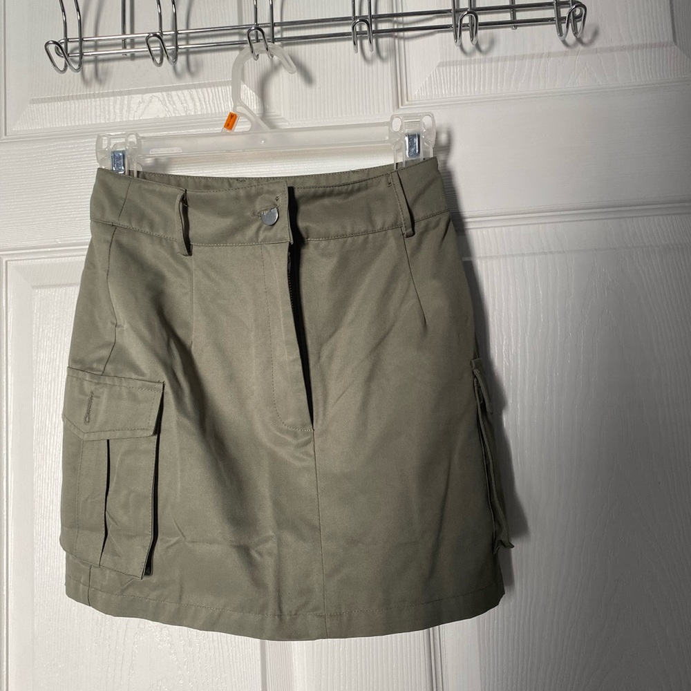 olive green skirt